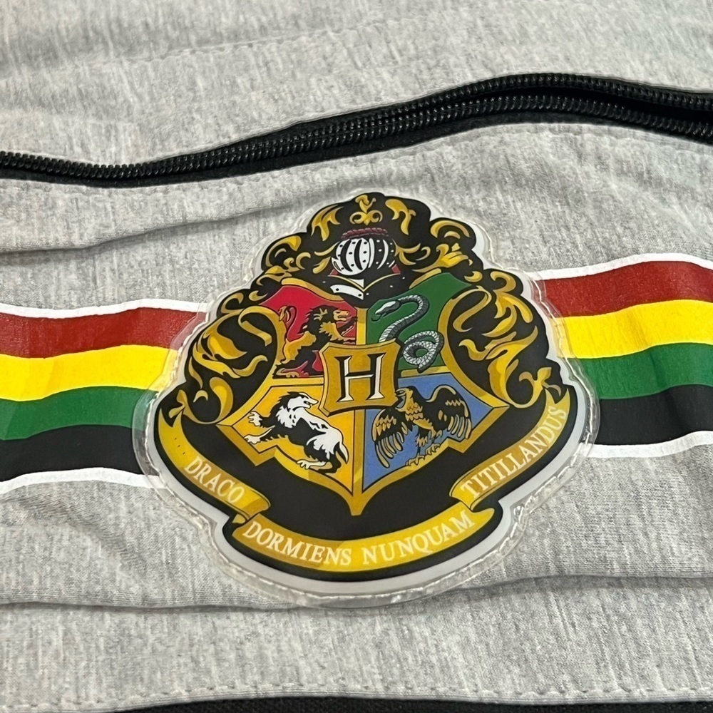 Official Licensed Harry Potter Hogwarts Backpack Crest Gray Bag - Picture 3 of 8